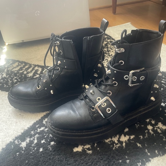 Studded combat boots - Picture 2 of 2